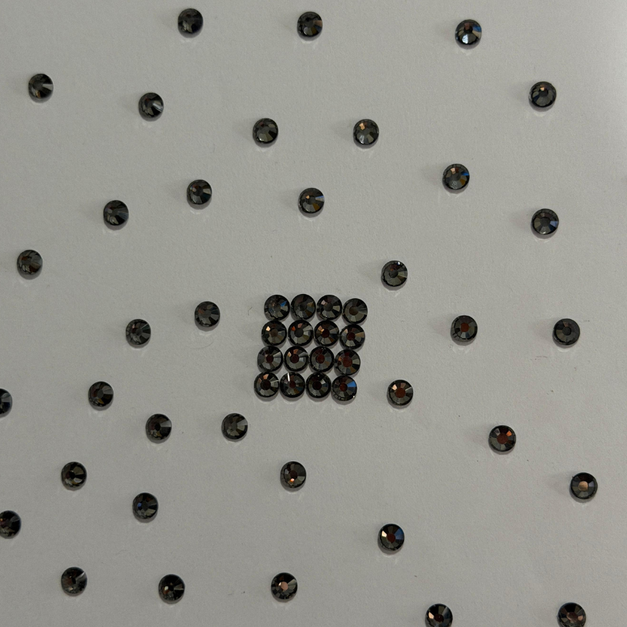 HotFix Rhinestones SS16