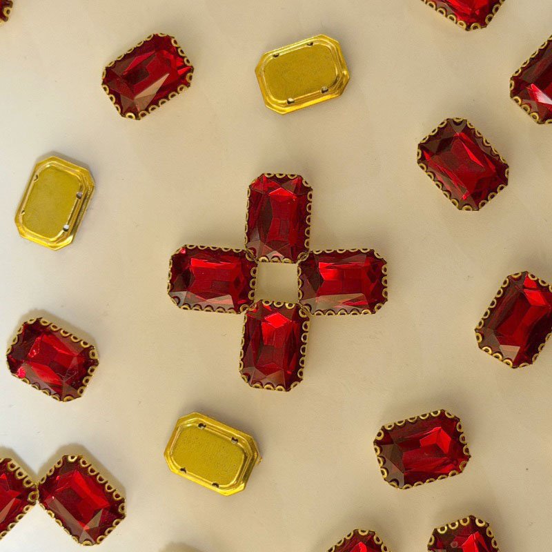 50 Pcs Rectangle Sew-on Stone Red